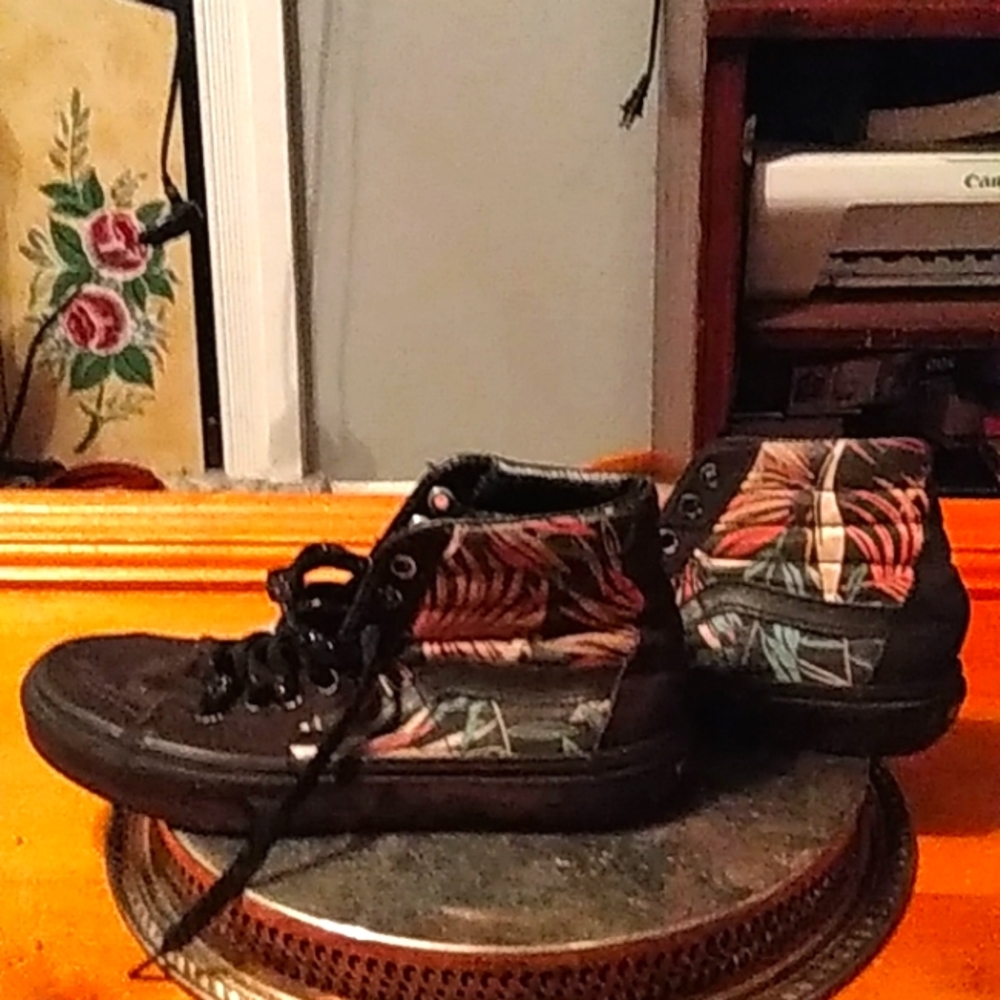 Vans shoes guc womens size 6